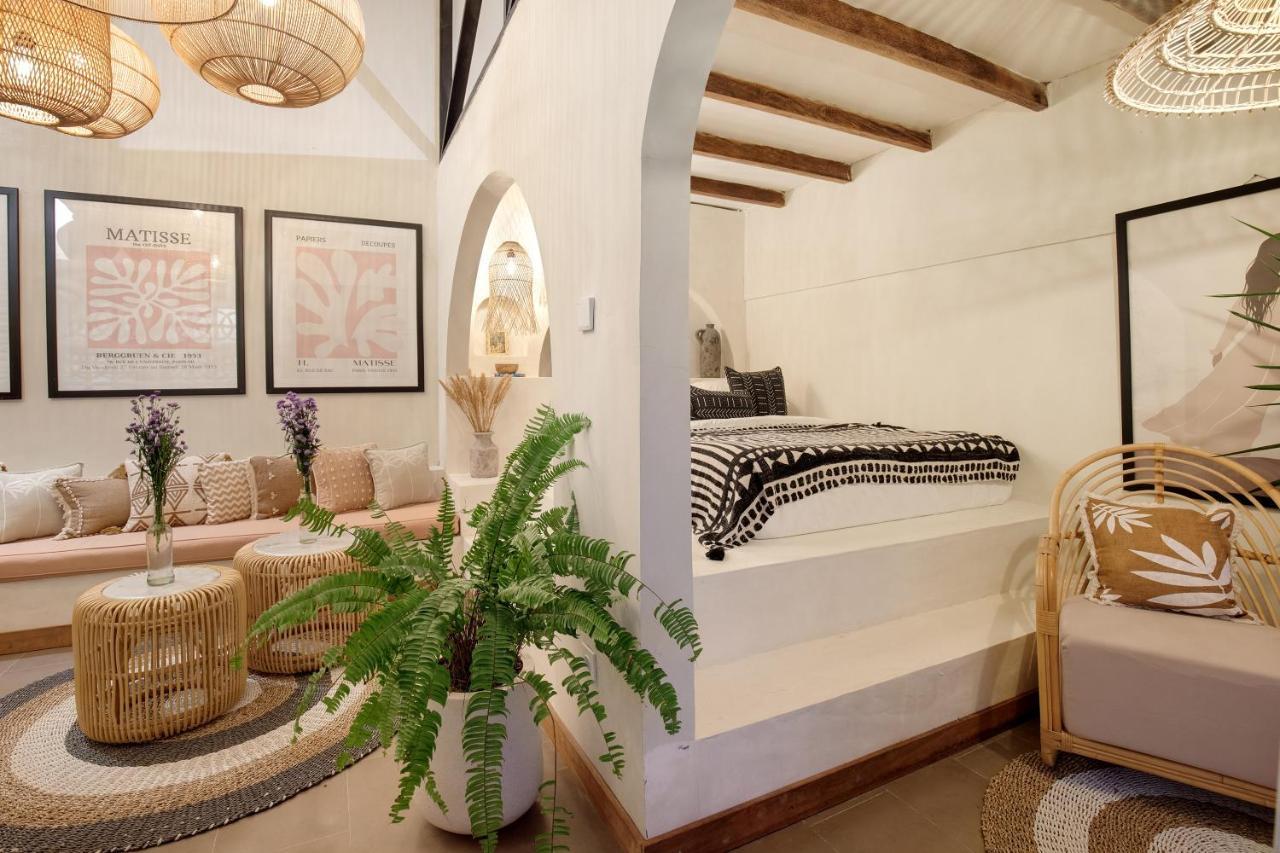 Seminyak Beach Bungalow Studio Villa 1 With Private Pool Sbb1 Eksteriør billede